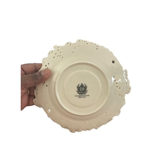 Tea Cup and Saucer exculsive - Picture 4 of 4